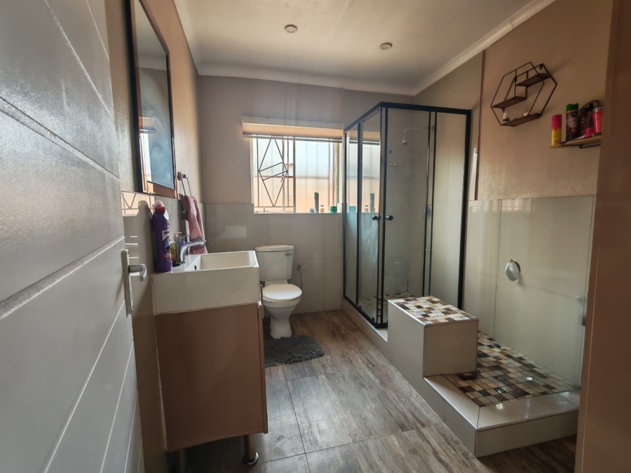 3 Bedroom Property for Sale in Oos Einde North West